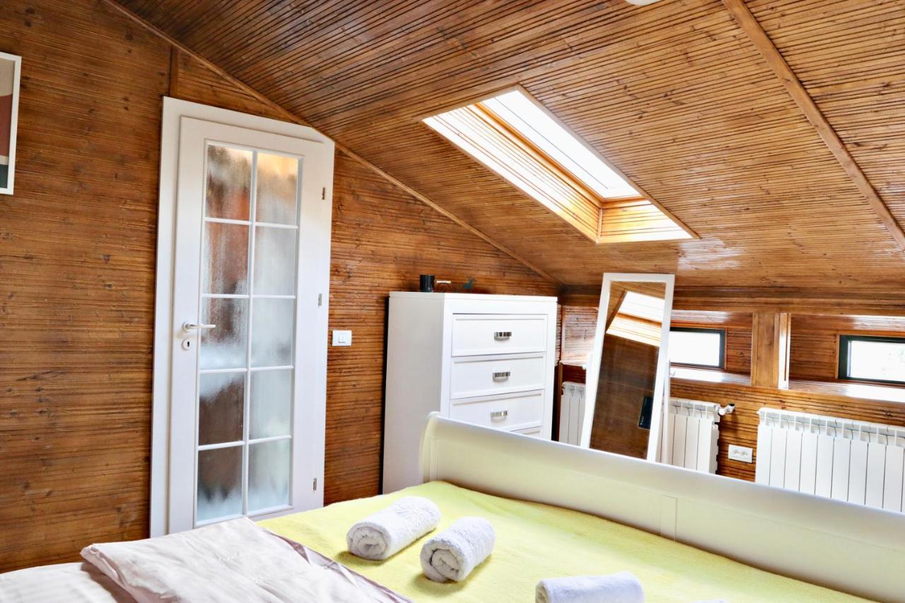 Mansion 10 Apartman Bukarest Kültér fotó