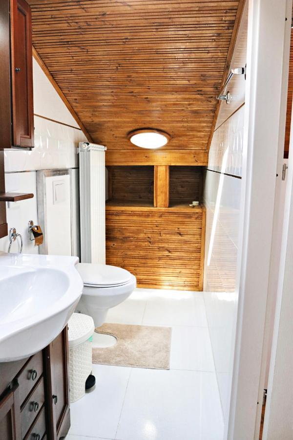 Mansion 10 Apartman Bukarest Kültér fotó
