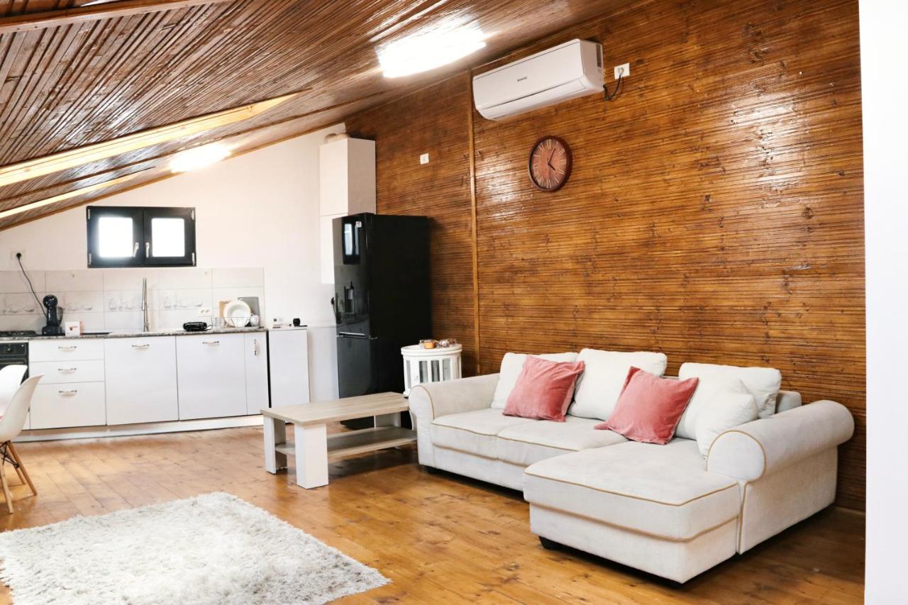 Mansion 10 Apartman Bukarest Kültér fotó